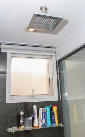 Apartamento para alugar com 151m², 2 quartos e 2 vagas Apartamento para alugar com 151m², 2 quartos e 2 vagasBanheiro da Suíte 1