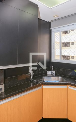 Apartamento para alugar com 151m², 2 quartos e 2 vagas Apartamento para alugar com 151m², 2 quartos e 2 vagasCozinha e Área de Serviço