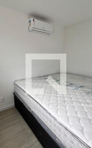Apartamento à venda com 143m², 3 quartos e 2 vagas Apartamento à venda com 143m², 3 quartos e 2 vagasQuarto 2 - Suite