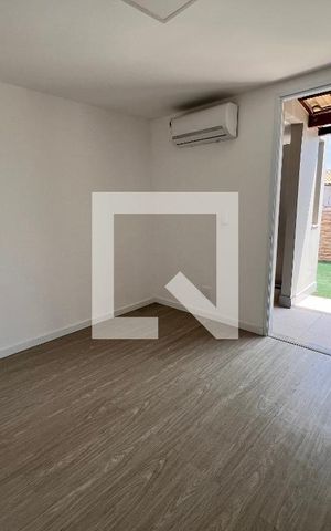 Apartamento à venda com 143m², 3 quartos e 2 vagas Apartamento à venda com 143m², 3 quartos e 2 vagasQuarto 3 - Suite