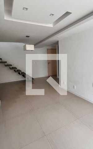 Apartamento à venda com 143m², 3 quartos e 2 vagas Apartamento à venda com 143m², 3 quartos e 2 vagasSala