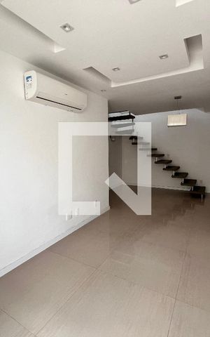 Apartamento à venda com 143m², 3 quartos e 2 vagas Apartamento à venda com 143m², 3 quartos e 2 vagasSala