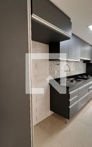 Apartamento à venda com 143m², 3 quartos e 2 vagas Apartamento à venda com 143m², 3 quartos e 2 vagasCozinha