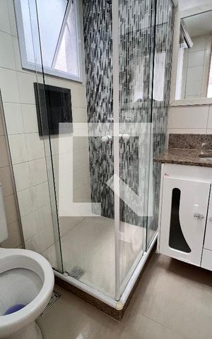 Apartamento à venda com 143m², 3 quartos e 2 vagas Apartamento à venda com 143m², 3 quartos e 2 vagasBanheiro Suite 2