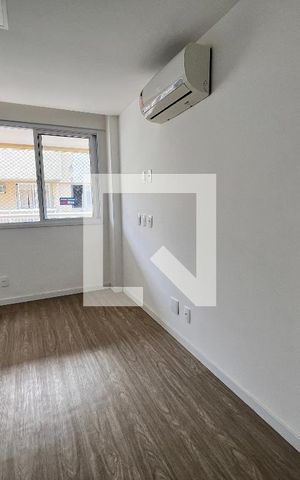 Apartamento à venda com 143m², 3 quartos e 2 vagas Apartamento à venda com 143m², 3 quartos e 2 vagasQuarto 01