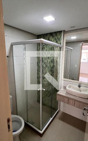 Apartamento à venda com 143m², 3 quartos e 2 vagas Apartamento à venda com 143m², 3 quartos e 2 vagasBanheiro Social