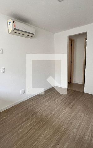 Apartamento à venda com 143m², 3 quartos e 2 vagas Apartamento à venda com 143m², 3 quartos e 2 vagasQuarto 01