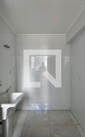 Apartamento à venda com 162m², 3 quartos e 3 vagas Apartamento à venda com 162m², 3 quartos e 3 vagasÁrea de Serviço