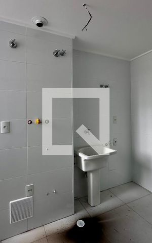 Apartamento à venda com 162m², 3 quartos e 3 vagas Apartamento à venda com 162m², 3 quartos e 3 vagasÁrea de Serviço