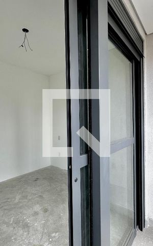 Apartamento à venda com 162m², 3 quartos e 3 vagas Apartamento à venda com 162m², 3 quartos e 3 vagasSacada Suíte 2
