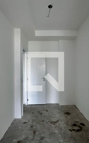 Apartamento à venda com 162m², 3 quartos e 3 vagas Apartamento à venda com 162m², 3 quartos e 3 vagasCloset Suíte 2