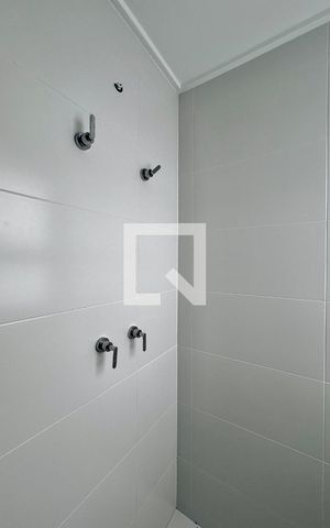 Apartamento à venda com 162m², 3 quartos e 3 vagas Apartamento à venda com 162m², 3 quartos e 3 vagasBanheiro Suíte 2