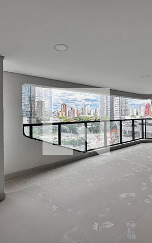 Apartamento à venda com 162m², 3 quartos e 3 vagas Apartamento à venda com 162m², 3 quartos e 3 vagasVista Suíte 1