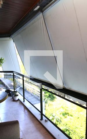 Apartamento à venda com 132m², 3 quartos e 1 vagaVaranda