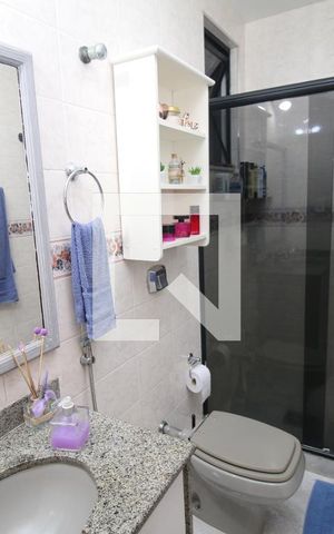 Apartamento à venda com 132m², 3 quartos e 1 vagaBanheiro da suíte