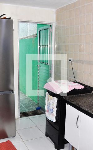 Casa à venda com 100m², 2 quartos e 1 vaga Casa à venda com 100m², 2 quartos e 1 vagaCozinha