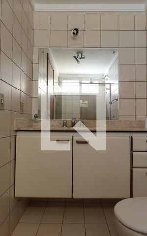 Apartamento para alugar com 100m², 3 quartos e 1 vagaBanheiro da Suíte