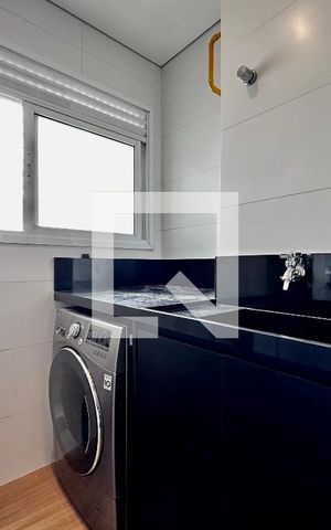 Apartamento à venda com 92m², 2 quartos e 2 vagas Apartamento à venda com 92m², 2 quartos e 2 vagasÁrea de Serviço