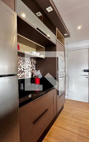Apartamento à venda com 92m², 2 quartos e 2 vagas Apartamento à venda com 92m², 2 quartos e 2 vagasCozinha