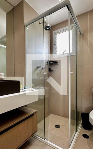 Apartamento à venda com 92m², 2 quartos e 2 vagas Apartamento à venda com 92m², 2 quartos e 2 vagasBanheiro Suíte