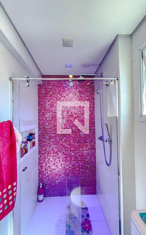 Apartamento à venda com 80m², 3 quartos e 2 vagasBanheiro da Suíte