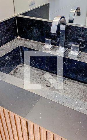 Apartamento à venda com 80m², 3 quartos e 2 vagasBanheiro