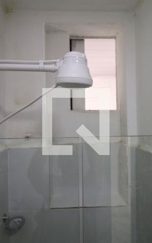 Casa para alugar com 50m², 2 quartos e sem vagaBanheiro