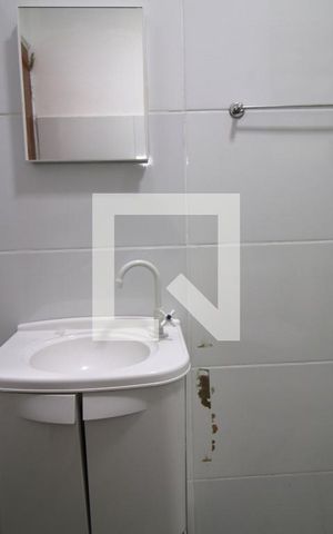 Casa para alugar com 50m², 2 quartos e sem vagaBanheiro