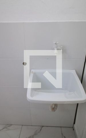 Casa para alugar com 50m², 2 quartos e sem vagaÁrea de Serviço