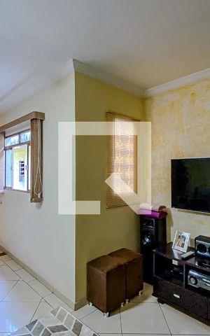 Casa à venda com 200m², 3 quartos e 3 vagasSala