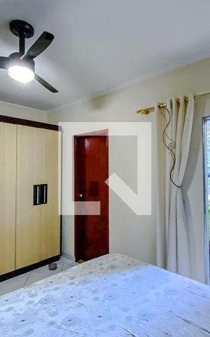Casa à venda com 200m², 3 quartos e 3 vagasQuarto 1 - Suíte