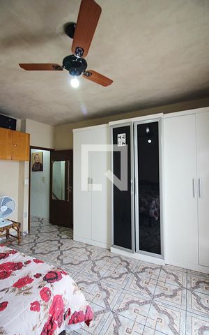 Casa à venda com 107m², 3 quartos e 2 vagasQuarto 1