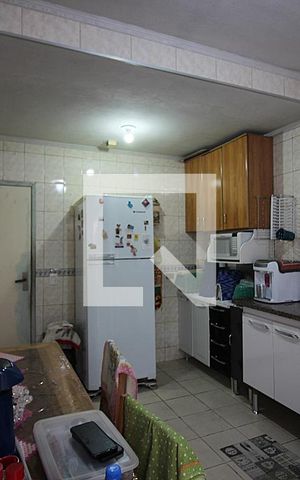 Casa à venda com 107m², 3 quartos e 2 vagasCozinha