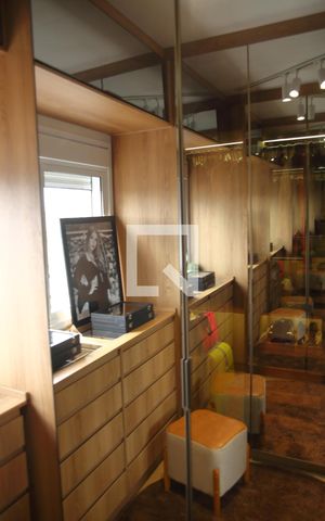 Apartamento à venda com 118m², 2 quartos e 2 vagasCloset do quarto 2