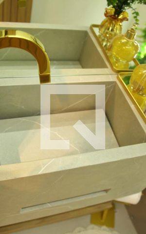 Apartamento à venda com 118m², 2 quartos e 2 vagasBanheiro de Serviço