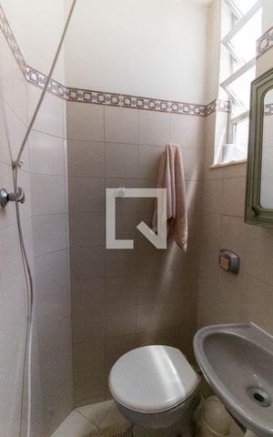 Apartamento à venda com 130m², 3 quartos e 1 vaga Apartamento à venda com 130m², 3 quartos e 1 vagaBanheiro de serviço