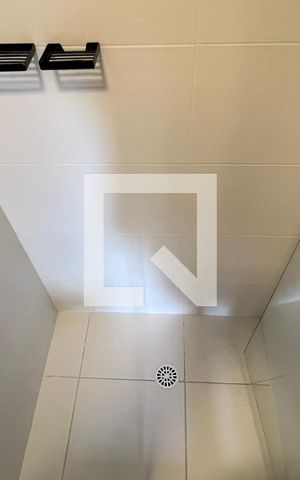 Apartamento à venda com 40m², 2 quartos e sem vaga Apartamento à venda com 40m², 2 quartos e sem vagaBanheiro