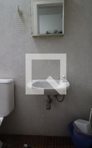 Apartamento à venda com 157m², 2 quartos e 2 vagasBanheiro de serviço