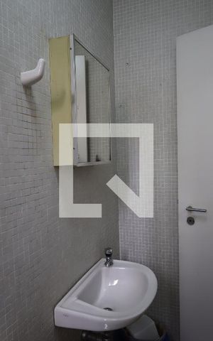 Apartamento à venda com 157m², 2 quartos e 2 vagasBanheiro de serviço