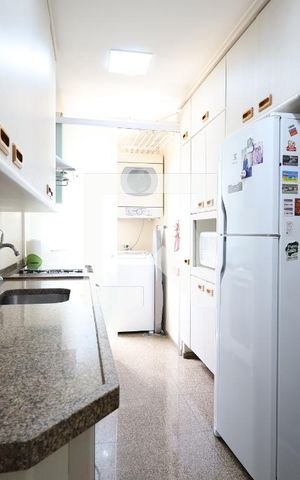 Apartamento à venda com 157m², 2 quartos e 2 vagasCozinha