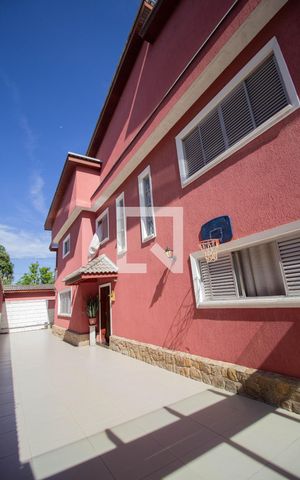 Casa à venda com 600m², 9 quartos e 10 vagas Casa à venda com 600m², 9 quartos e 10 vagasQuintal