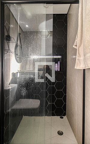 Apartamento à venda com 69m², 2 quartos e 1 vaga Apartamento à venda com 69m², 2 quartos e 1 vagaBanheiro Social