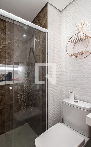 Apartamento à venda com 69m², 2 quartos e 1 vaga Apartamento à venda com 69m², 2 quartos e 1 vagaBanheiro da Suíte