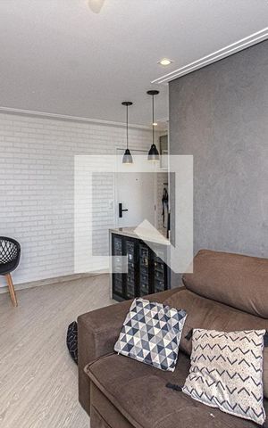 Apartamento à venda com 69m², 2 quartos e 1 vaga Apartamento à venda com 69m², 2 quartos e 1 vagaSala