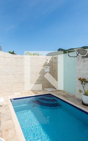 Apartamento à venda com 220m², 3 quartos e 2 vagasVaranda