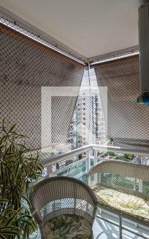 Apartamento à venda com 220m², 3 quartos e 2 vagasVaranda Sala (primeiro andar)