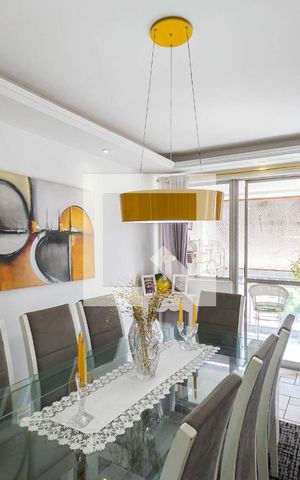 Apartamento à venda com 220m², 3 quartos e 2 vagasSala (primeiro andar)