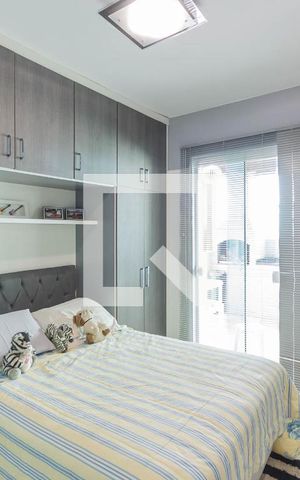 Apartamento à venda com 220m², 3 quartos e 2 vagasQuarto 1 (segundo andar)