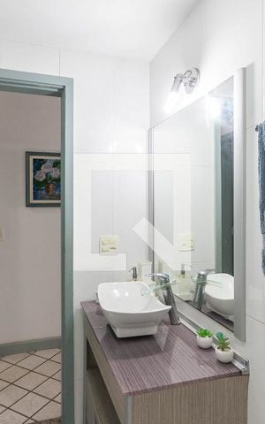 Apartamento à venda com 220m², 3 quartos e 2 vagasBanheiro (segundo andar)