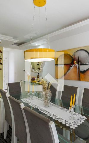 Apartamento à venda com 220m², 3 quartos e 2 vagasSala (primeiro andar)